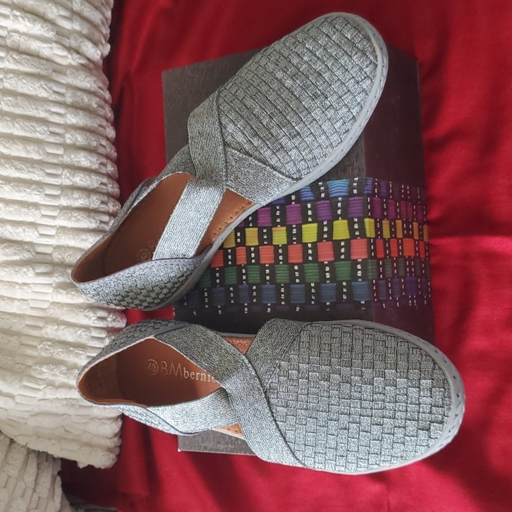 NWOT "Bernie Mev" Slip-on Shoes, Color Pewter Size 40 - Picture 8 of 8